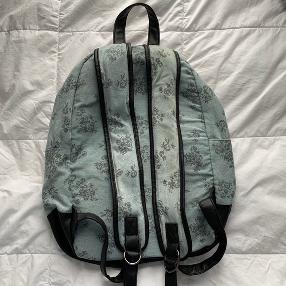 Grey & Black Backpack - Picture 2 of 3